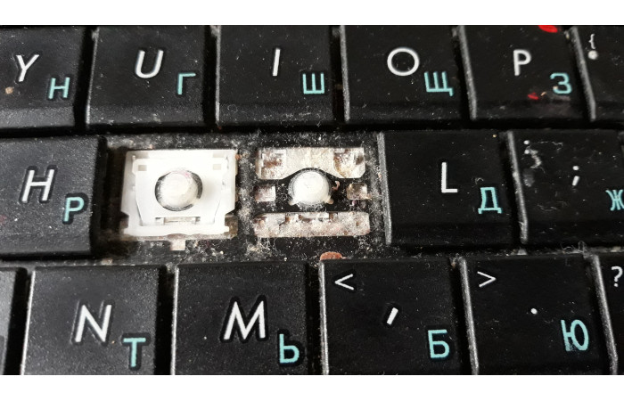 Очищення клавіатури ноутбука від пилу